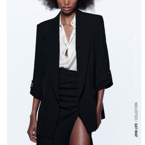 Zara Roll Up Sleeves Black Blazer
